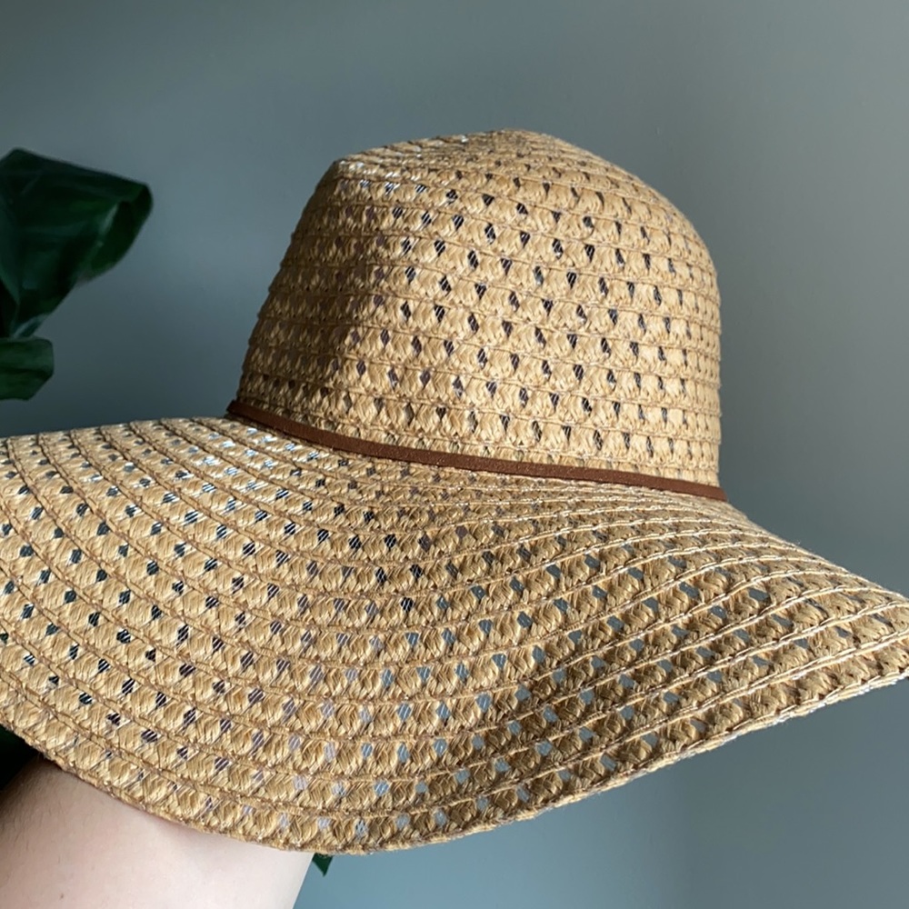 Brown Straw Wide Brim Floppy Sun Hat | Boho Hat - Picture 7 of 7
